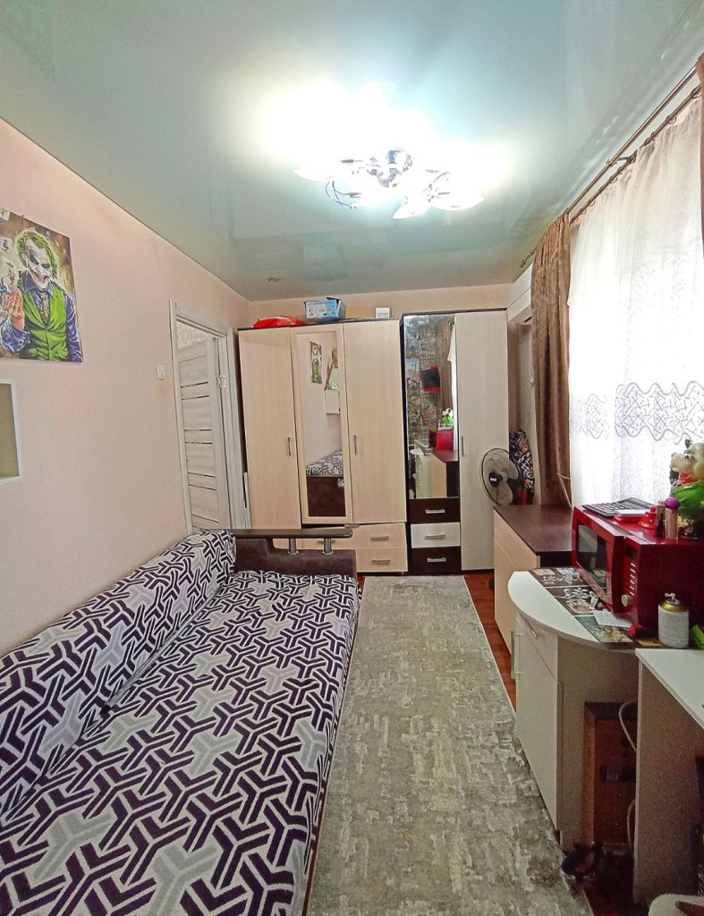 Продажа 3-комнатной квартиры, Батайск, Луначарского ул,  179