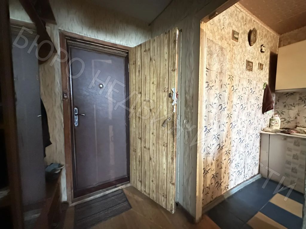 Продажа 1-комнатной квартиры, Балашов, Строителей ул,  8