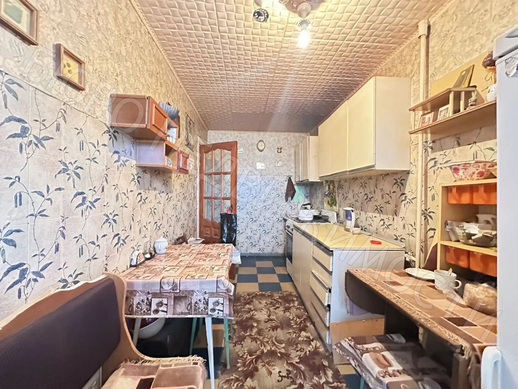 Продажа 1-комнатной квартиры, Балашов, Строителей ул,  8