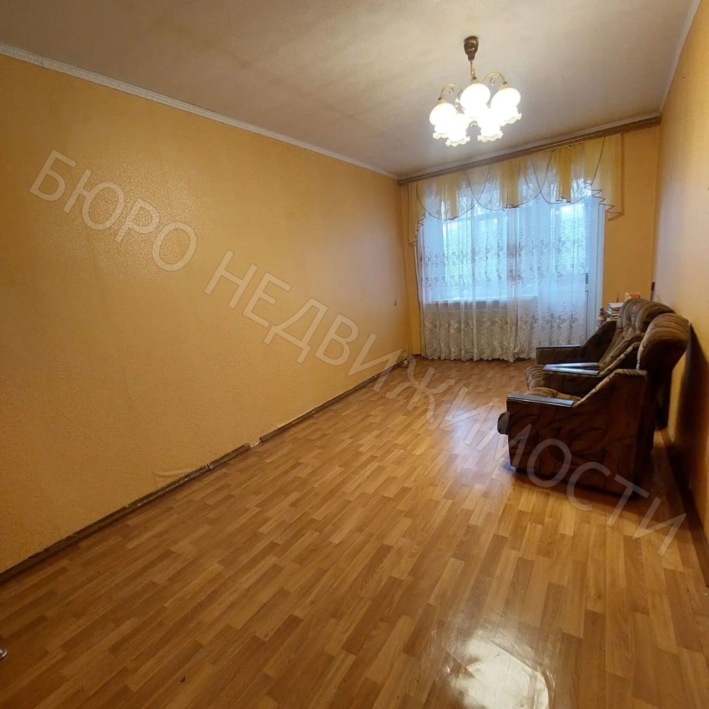 Продажа 2-комнатной квартиры, Балашов, Космонавтов пр-кт,  18