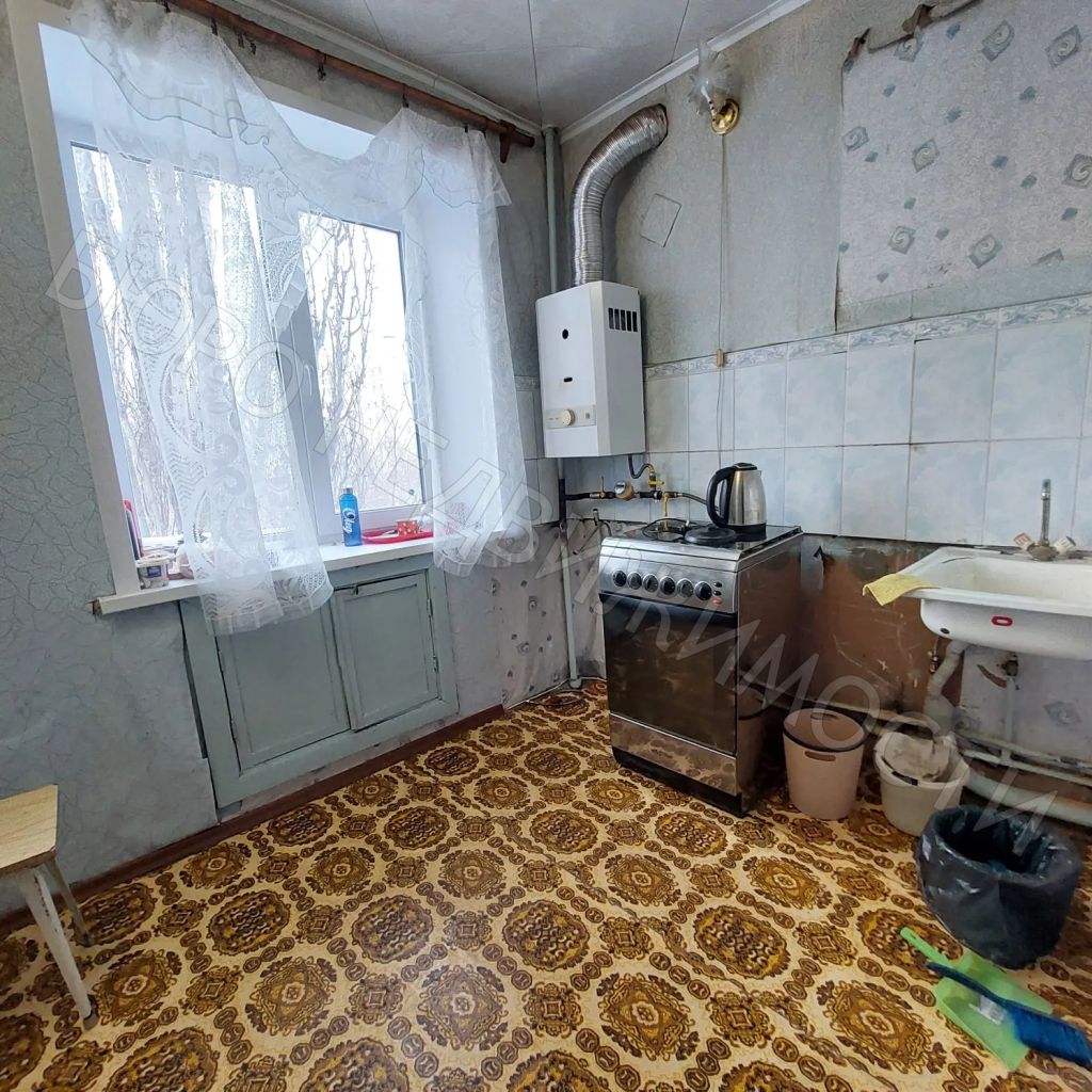 Продажа 2-комнатной квартиры, Балашов, Космонавтов пр-кт,  18