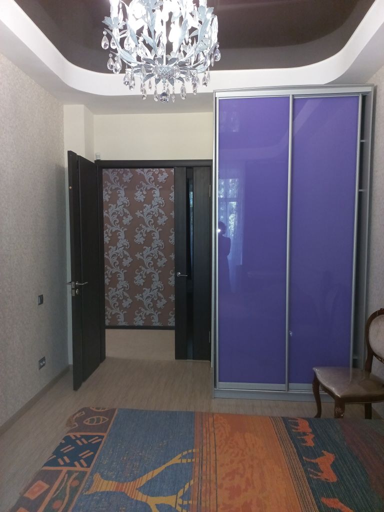 Продажа 3-комнатной квартиры, Нижний Новгород, Октября пр-кт,  12