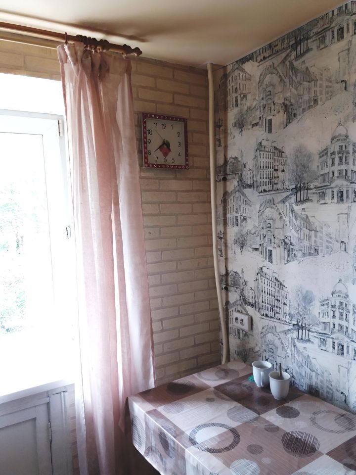 Продажа 1-комнатной квартиры, Саратов, Строителей пр-кт,  11