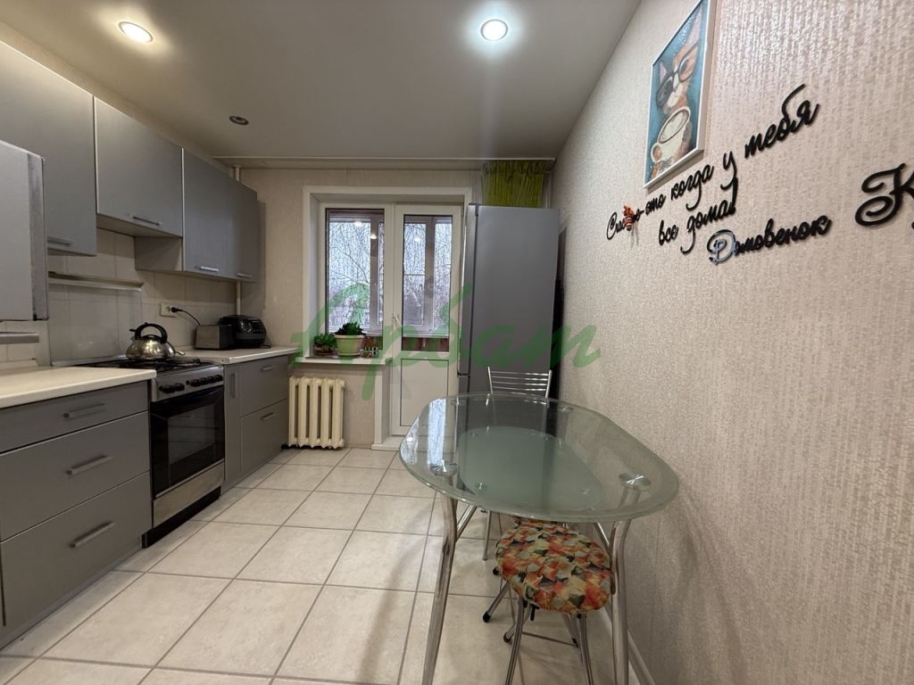 Продажа 3-комнатной квартиры, Тверь, Оборонная ул,  3