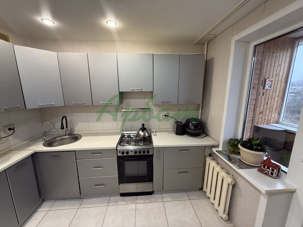 Продажа 3-комнатной квартиры, Тверь, Оборонная ул,  3