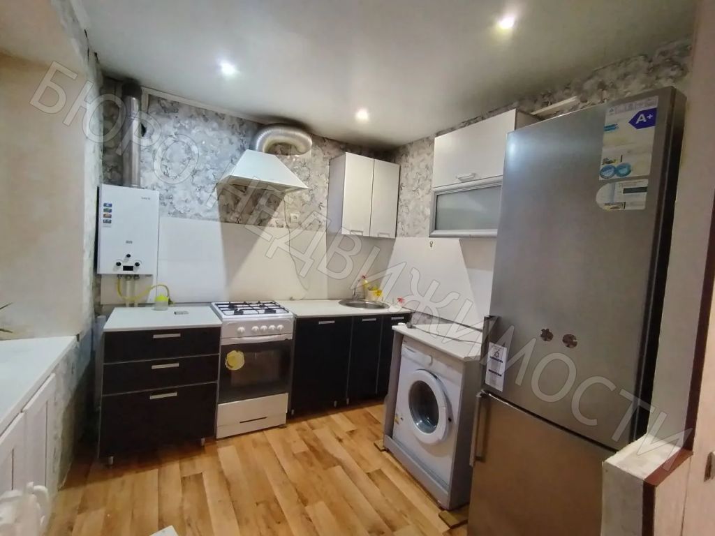 Продажа 3-комнатной квартиры, Балашов, Привокзальная ул,  13