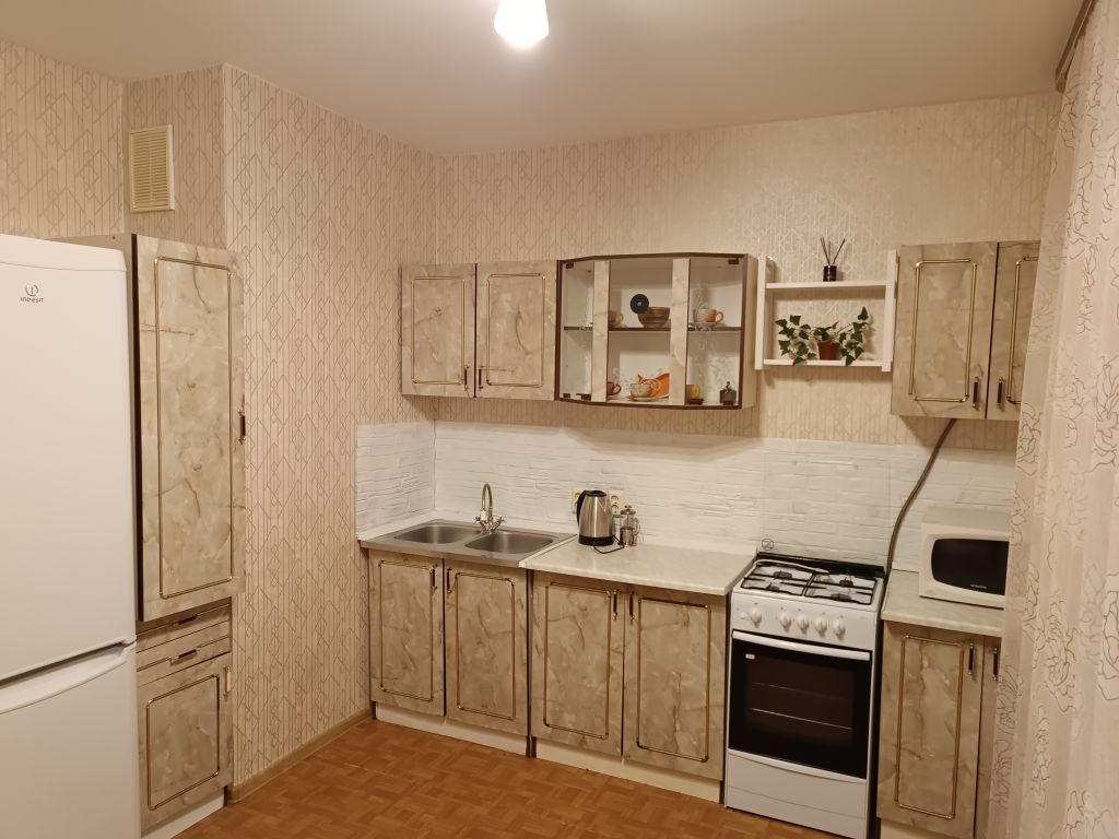 Аренда 3-комнатной квартиры, Ярославль, Академика Колмогорова ул,  14