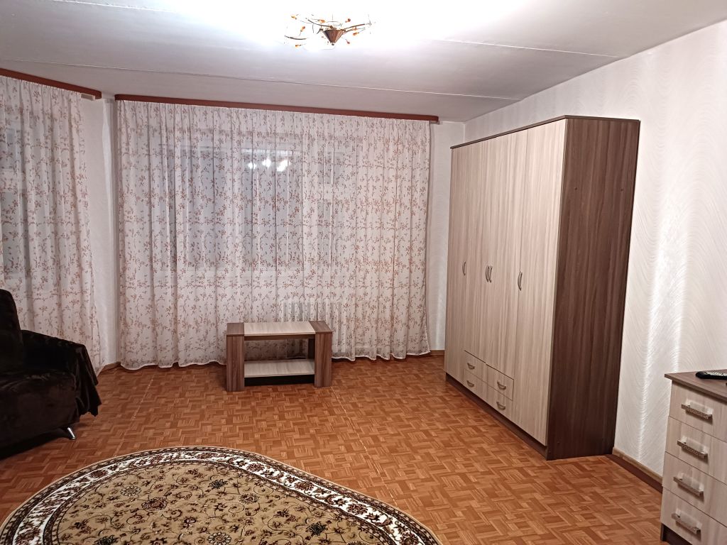 Аренда 3-комнатной квартиры, Ярославль, Академика Колмогорова ул,  14