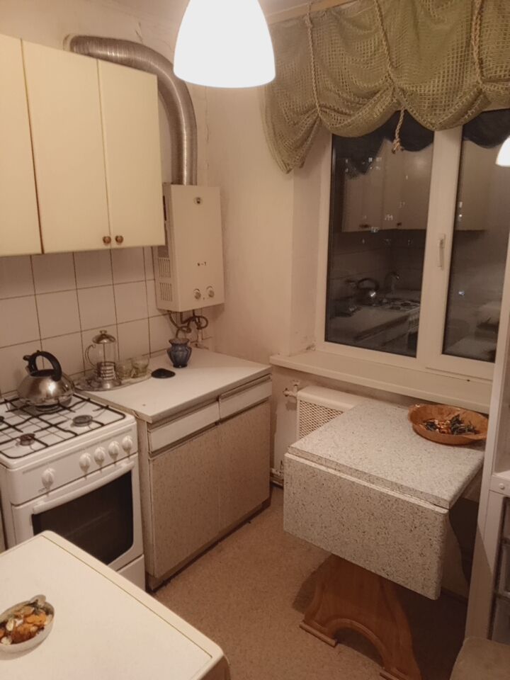 Продажа 2-комнатной квартиры, Новомосковск, Трудовые Резервы ул,  70Б