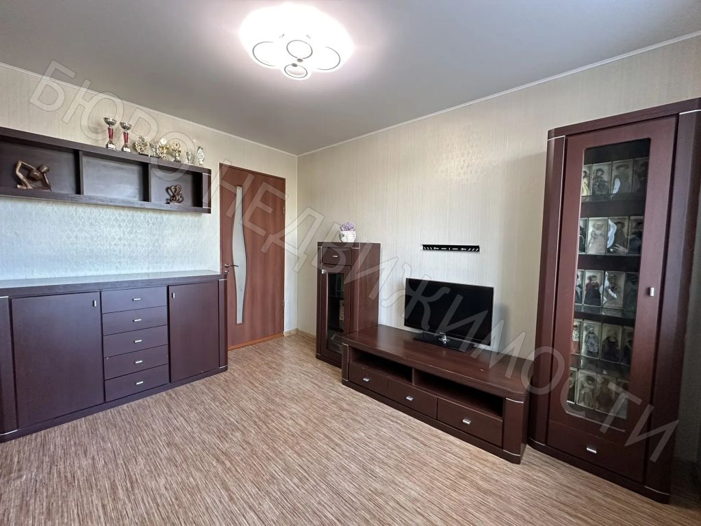 Продажа 3-комнатной квартиры, Балашов, Орджоникидзе ул,  6