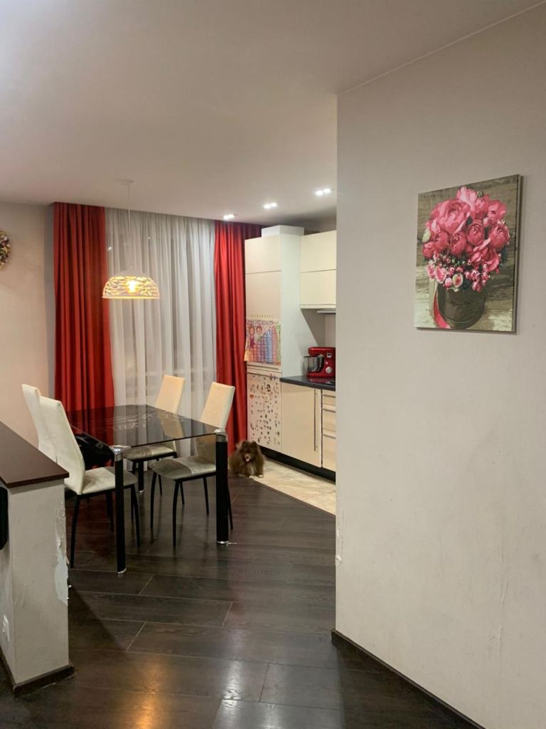 Продажа 3-комнатной квартиры, Романовка,  21