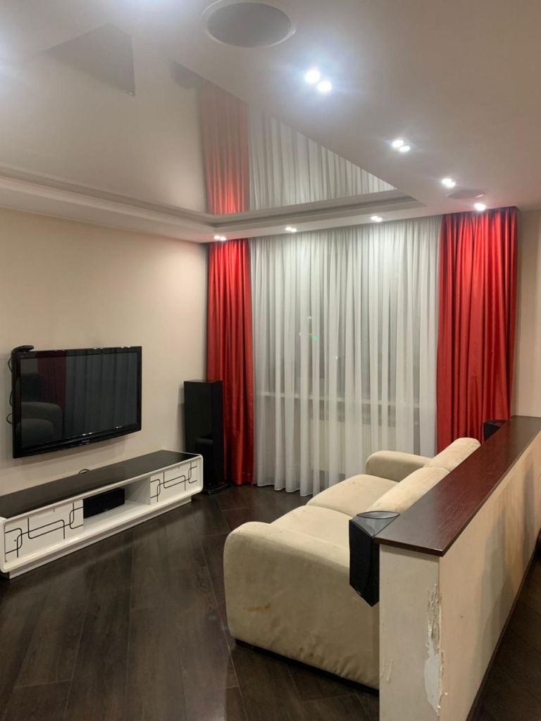 Продажа 3-комнатной квартиры, Романовка,  21