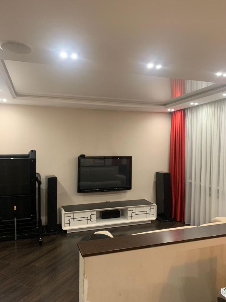 Продажа 3-комнатной квартиры, Романовка,  21