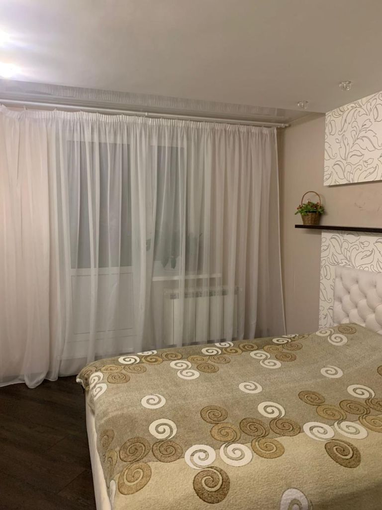 Продажа 3-комнатной квартиры, Романовка,  21