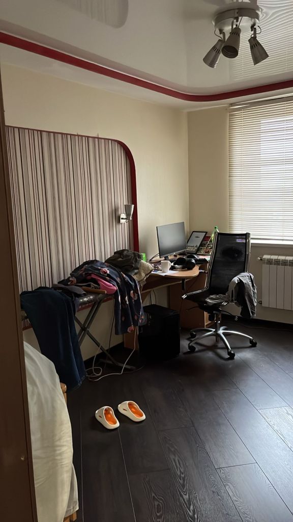 Продажа 3-комнатной квартиры, Романовка,  21