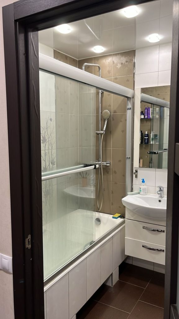 Продажа 3-комнатной квартиры, Романовка,  21