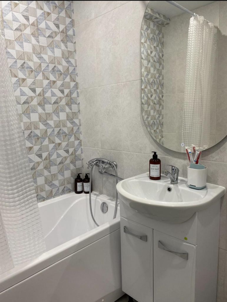 Продажа 1-комнатной квартиры, Ессентуки, Кисловодская ул,  30а