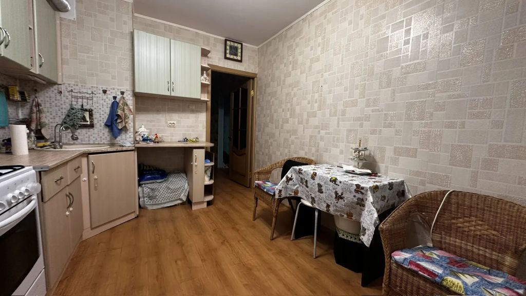 Продажа 2-комнатной квартиры, Владимир, Строителей пр-кт,  1а