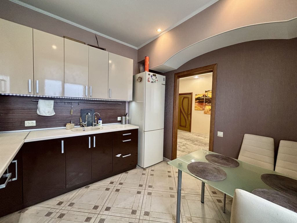 Продажа 3-комнатной квартиры, Дзержинск, Мира б-р,  11