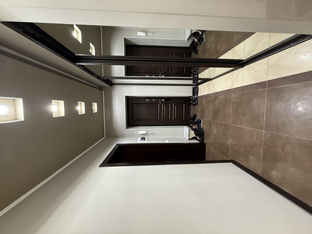 Продажа 4-комнатной квартиры, Ессентуки, Орджоникидзе ул,  83