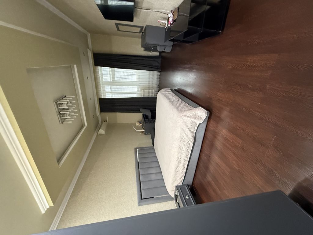 Продажа 4-комнатной квартиры, Ессентуки, Орджоникидзе ул,  83