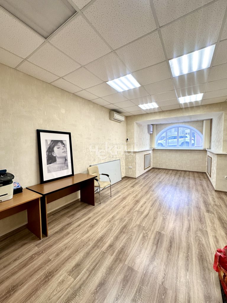 Продажа коммерческой недвижимости, 144м <sup>2</sup>, Нижний Новгород, Верхне-Волжская наб,  10