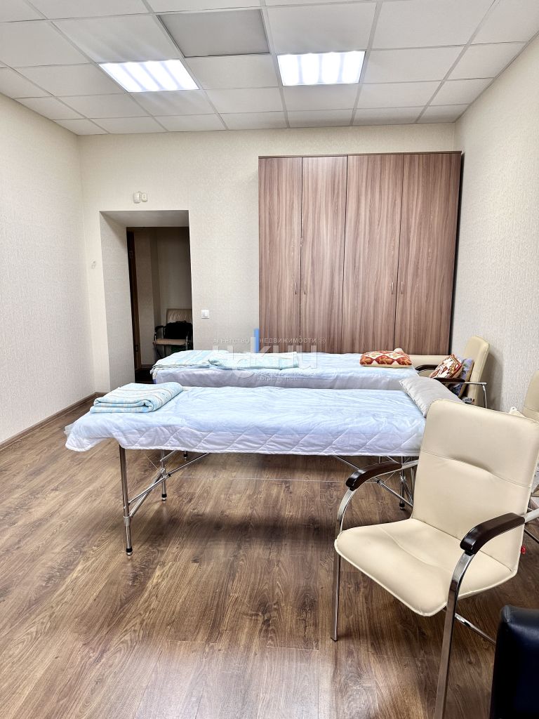 Продажа коммерческой недвижимости, 144м <sup>2</sup>, Нижний Новгород, Верхне-Волжская наб,  10