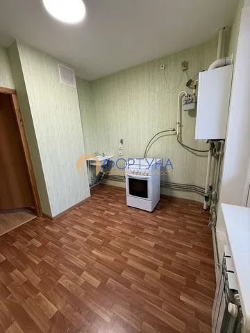 Продажа 1-комнатной квартиры, Белгород, Строителей б-р,  18