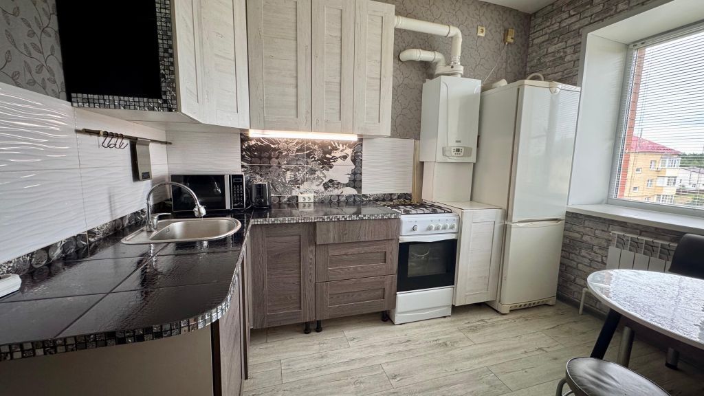 Продажа 1-комнатной квартиры, Полесье, 1-й Сиреневый пр-д,  22