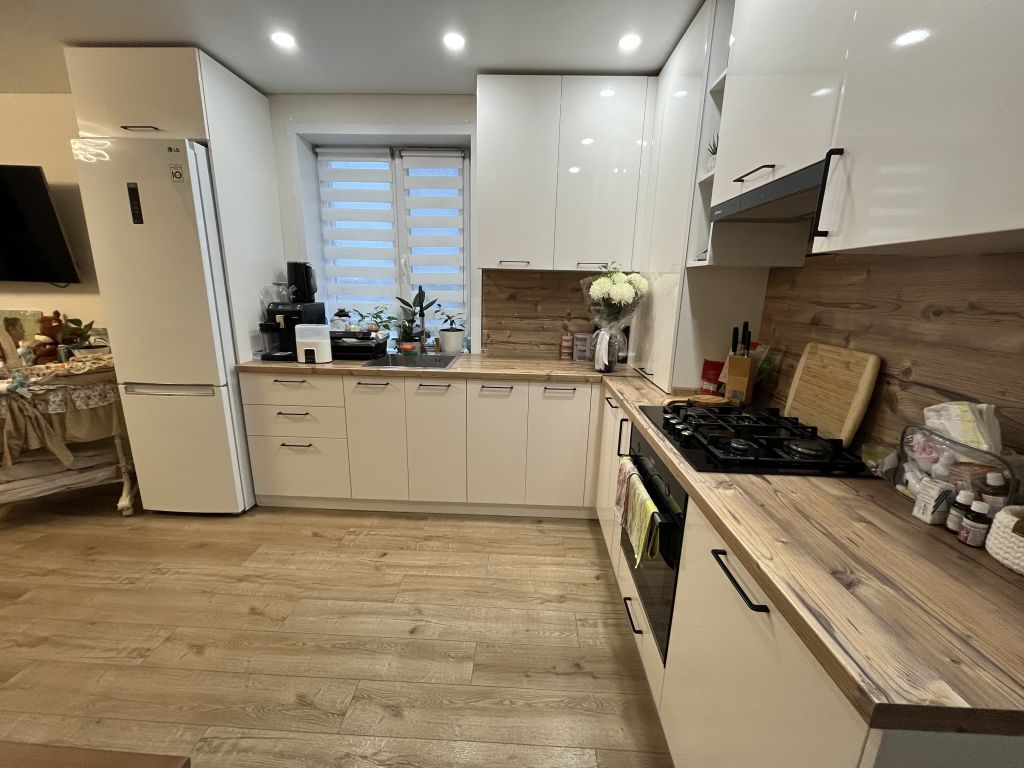 Продажа 2-комнатной квартиры, Кострома, Виктора Розова ул.,  21