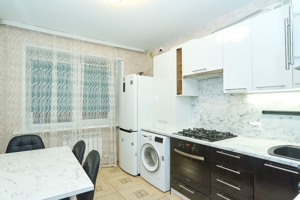 Продажа 1-комнатной квартиры, Полесье, 1-й Сиреневый пр-д,  30