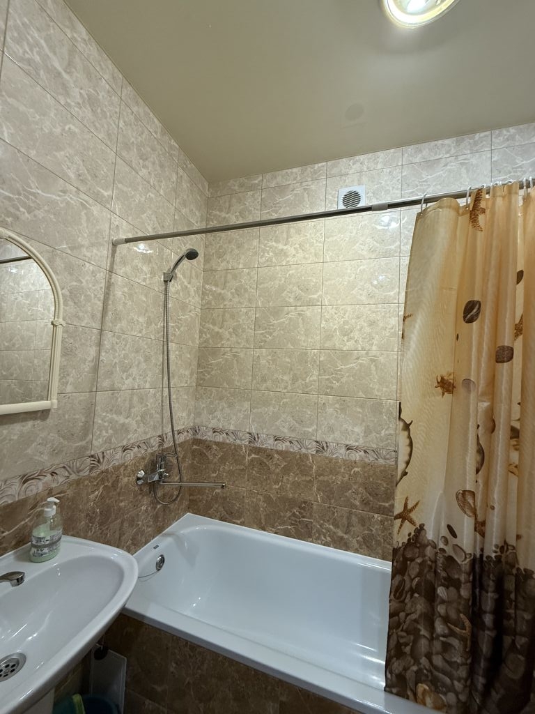 Продажа 1-комнатной квартиры, Ессентуки, Орджоникидзе ул,  83к3