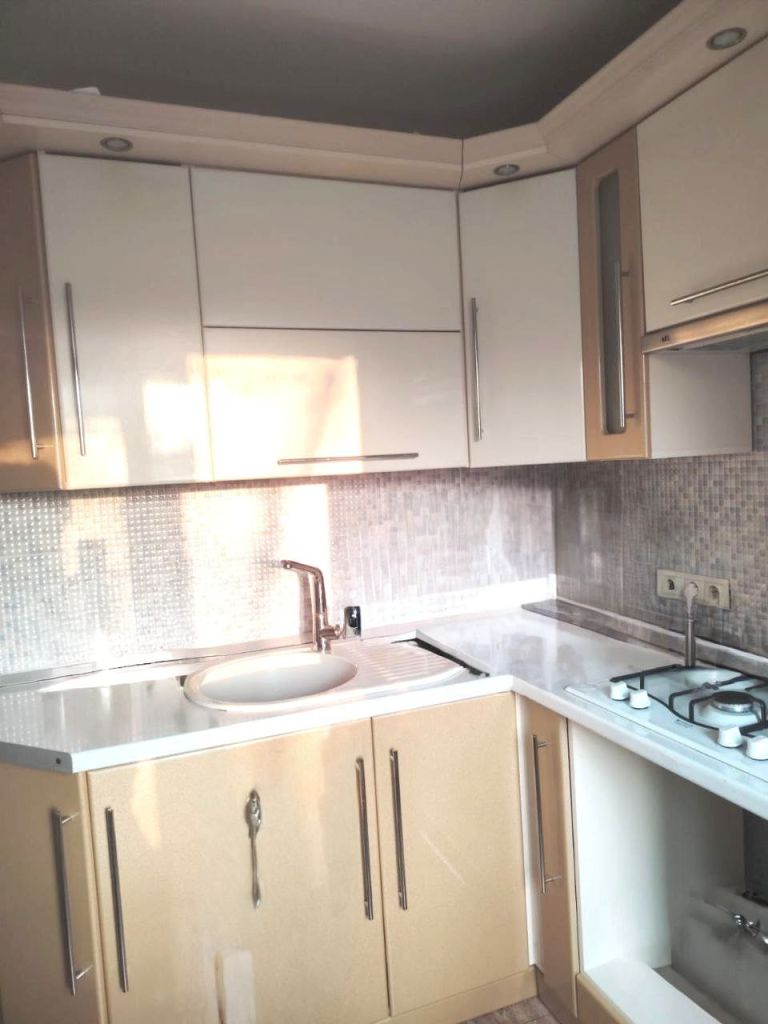 Продажа 3-комнатной квартиры, Ессентуки, Пятигорская ул,  122