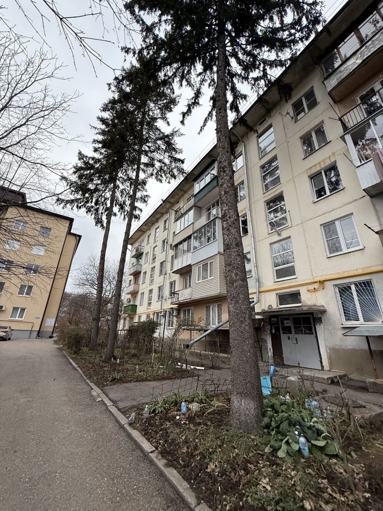 Продажа 2-комнатной квартиры, Ессентуки, Долина Роз ул,  3