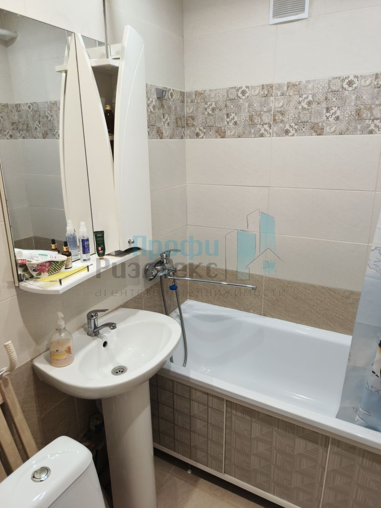 Продажа 1-комнатной квартиры, Нижний Новгород, Южное шоссе,  28а