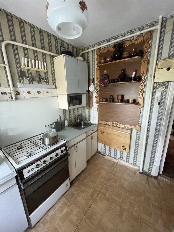 Продажа 2-комнатной квартиры, Кострома, Советская ул,  129