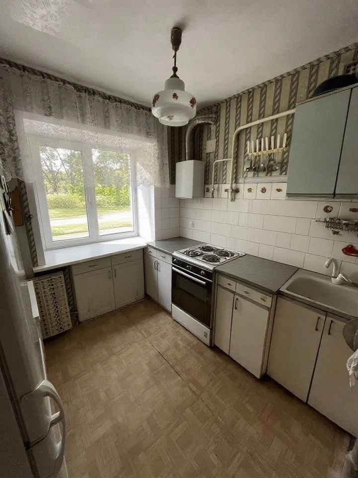 Продажа 2-комнатной квартиры, Кострома, Советская ул,  129