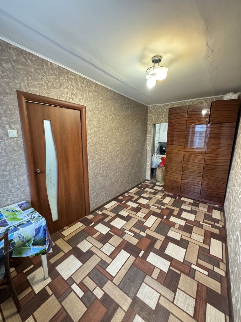 Продажа 2-комнатной квартиры, Дзержинск, Ленина пр-кт,  46