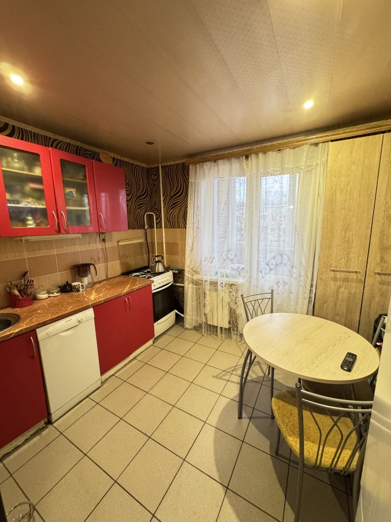 Продажа 1-комнатной квартиры, Дзержинск, Сухаренко ул,  20