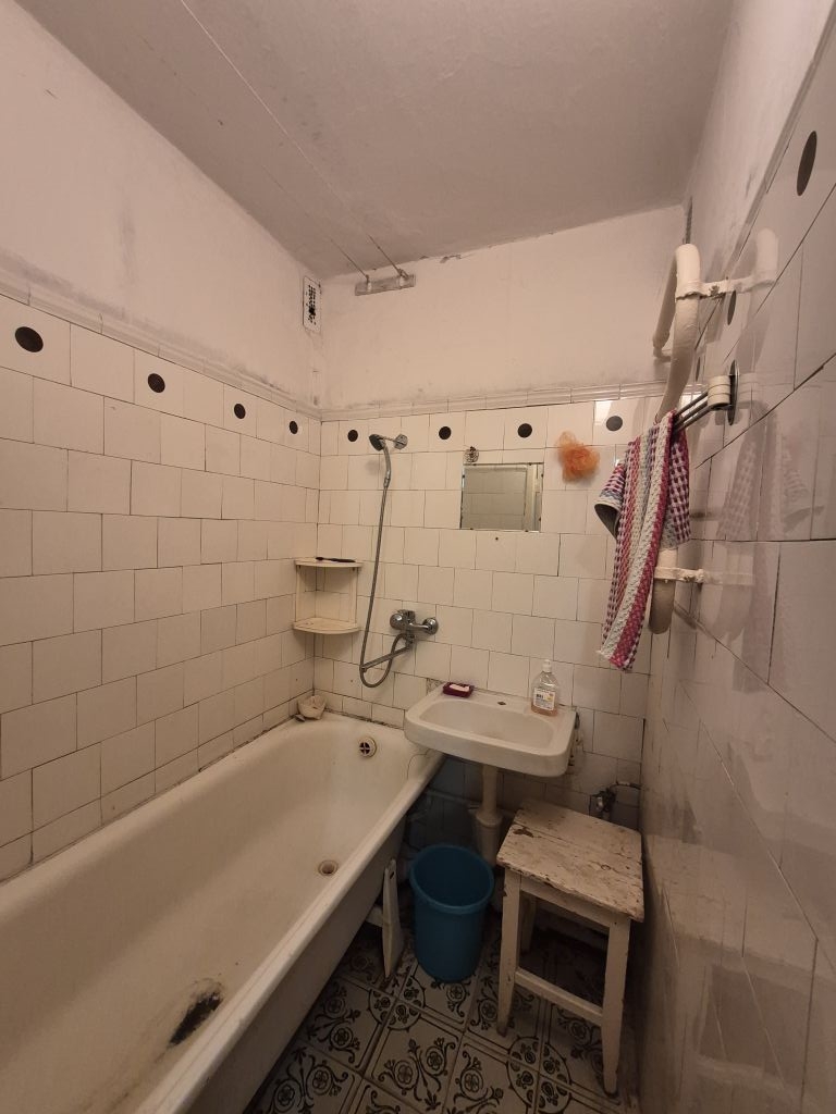 Продажа 4-комнатной квартиры, Нижний Новгород, Героя Шнитникова ул,  12