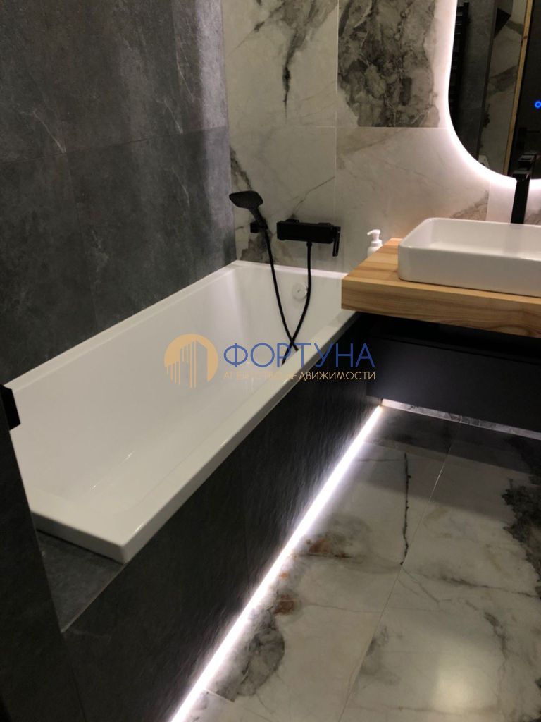 Продажа 3-комнатной квартиры, Белгород, Левобережная ул,  22