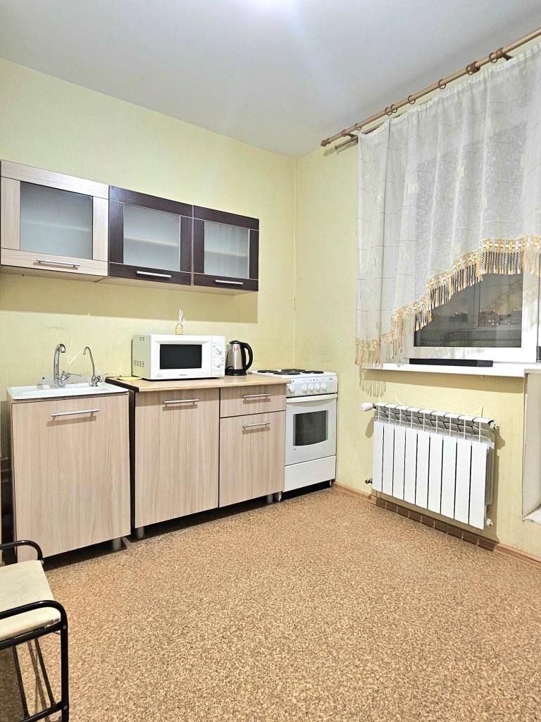 Аренда 1-комнатной квартиры, Казань, Виктора Сажинова ул,  3