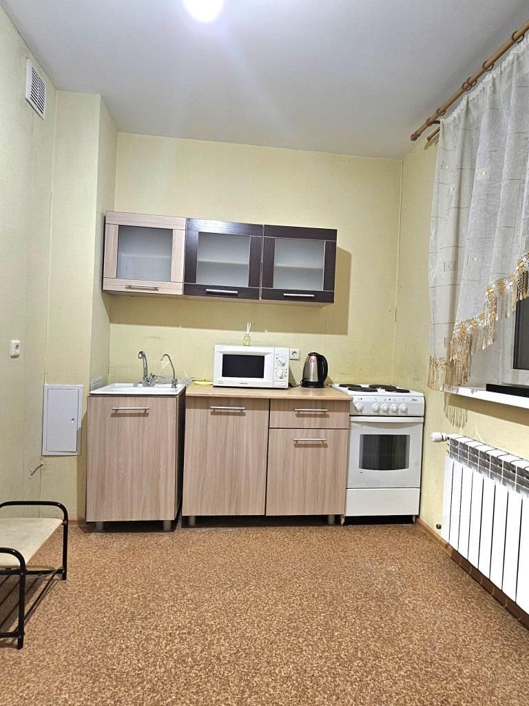 Аренда 1-комнатной квартиры, Казань, Виктора Сажинова ул,  3