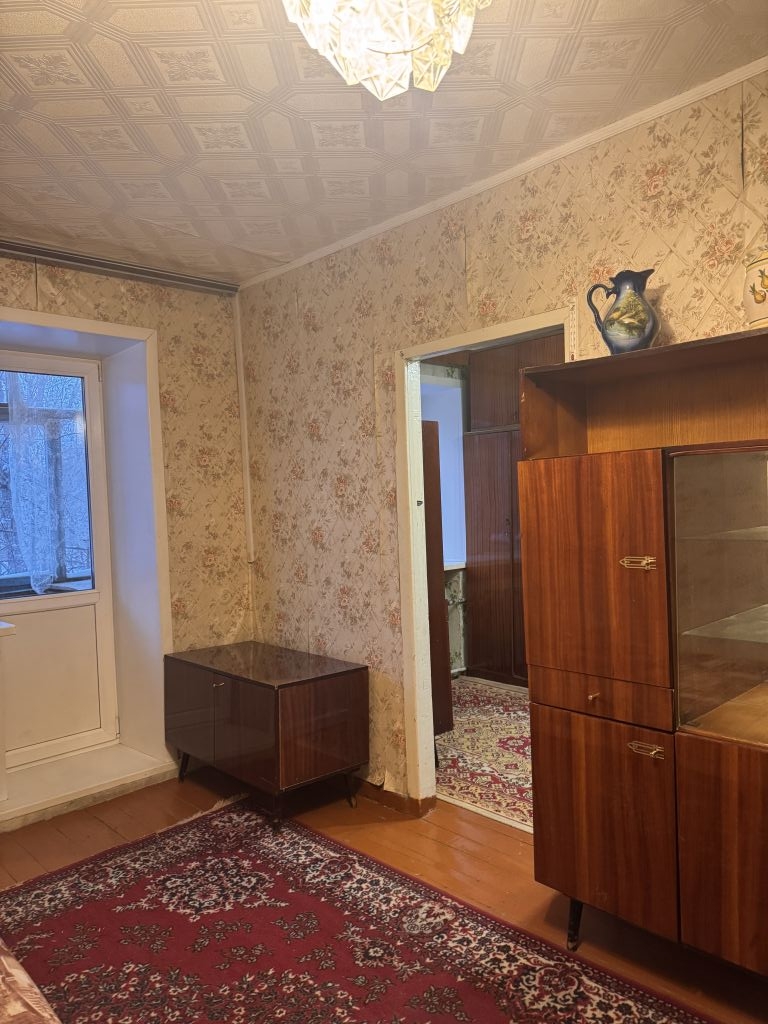 Продажа 2-комнатной квартиры, Пермь, Комбайнеров ул,  44