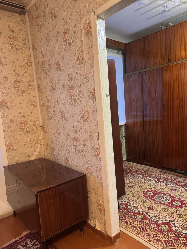Продажа 2-комнатной квартиры, Пермь, Комбайнеров ул,  44