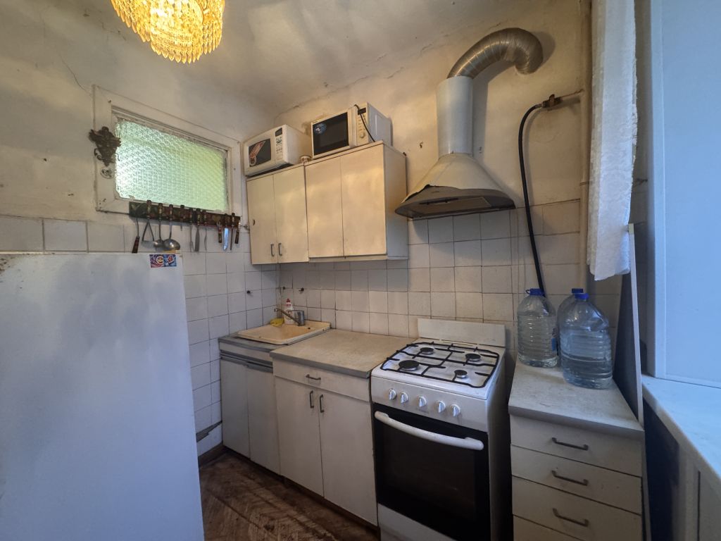 Продажа 2-комнатной квартиры, Пермь, Комбайнеров ул,  44