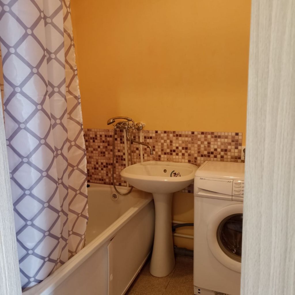 Аренда 1-комнатной квартиры, Ростов-на-Дону, Амет-Хана Султана пер,  7