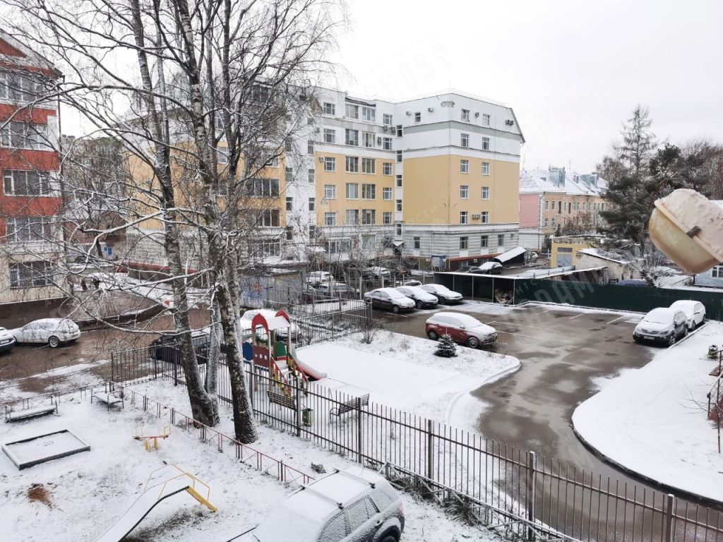 Продажа 2-комнатной квартиры, Тверь, Карпинского ул,  18