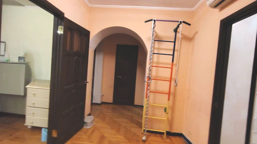 Продажа 3-комнатной квартиры, Ессентуки, Вокзальная ул,  33