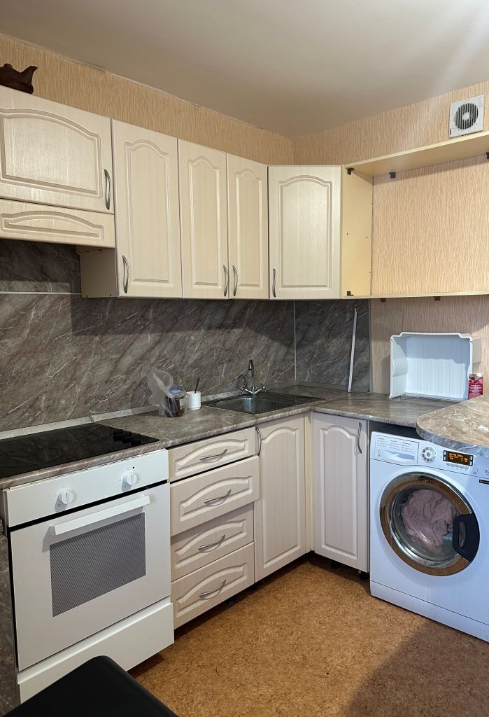 Продажа 2-комнатной квартиры, Нижний Новгород, Академика Сахарова ул,  117к1